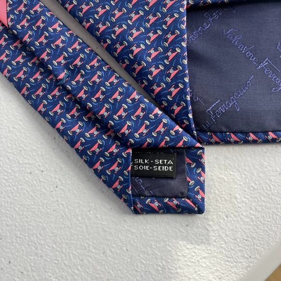 Salvatore Ferragamo Men's Silk Necktie Blue/ Pink Geometric Print Made In Italy - Picture 5 of 10